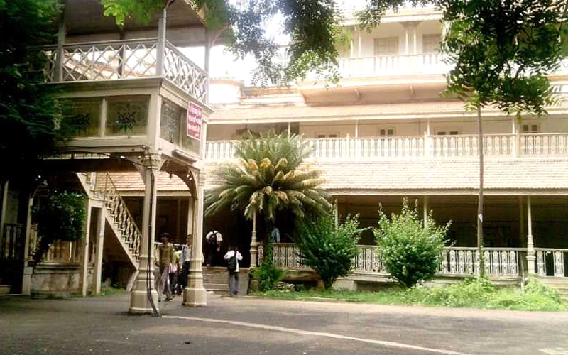 LE-college-in-morbi-india