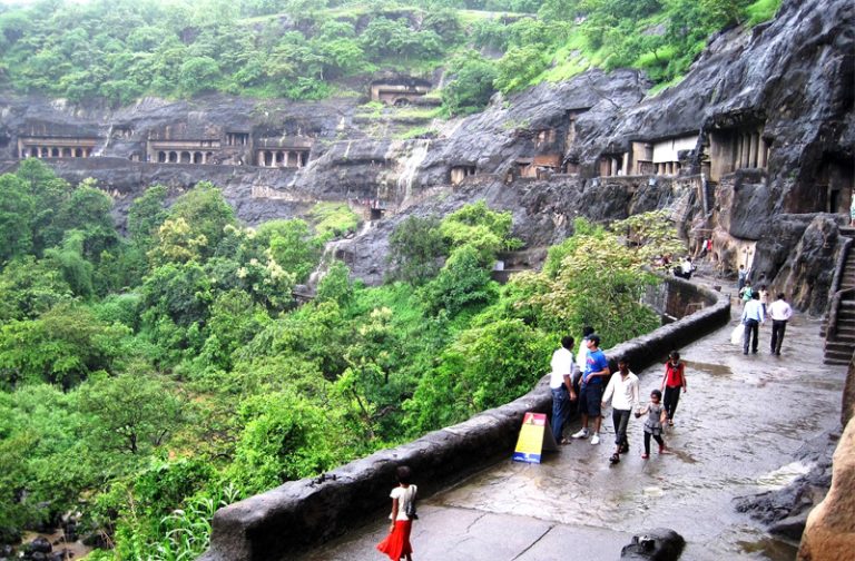 ajanta-caves-trip