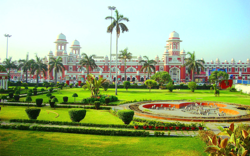 charbagh-railway-station-lucknow India