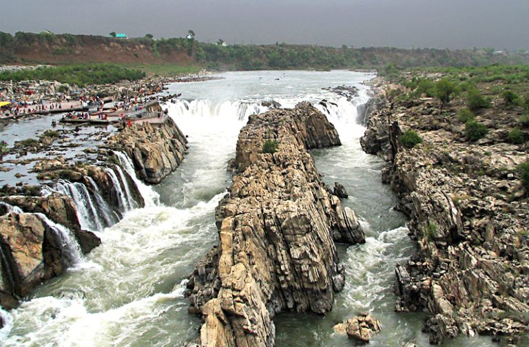 dhuandhar-falls-jabalpur India