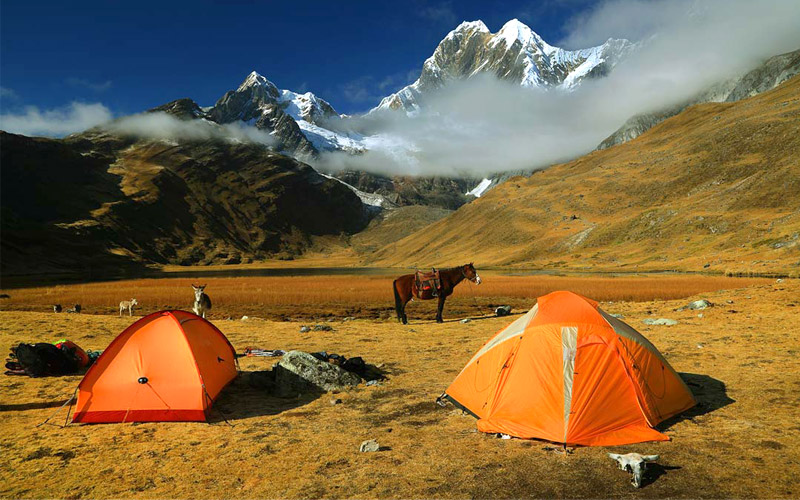 borasu-pass-top-trekking