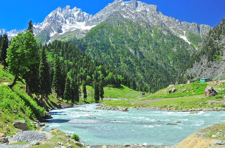 sonamarg-jammu-kashmir-india