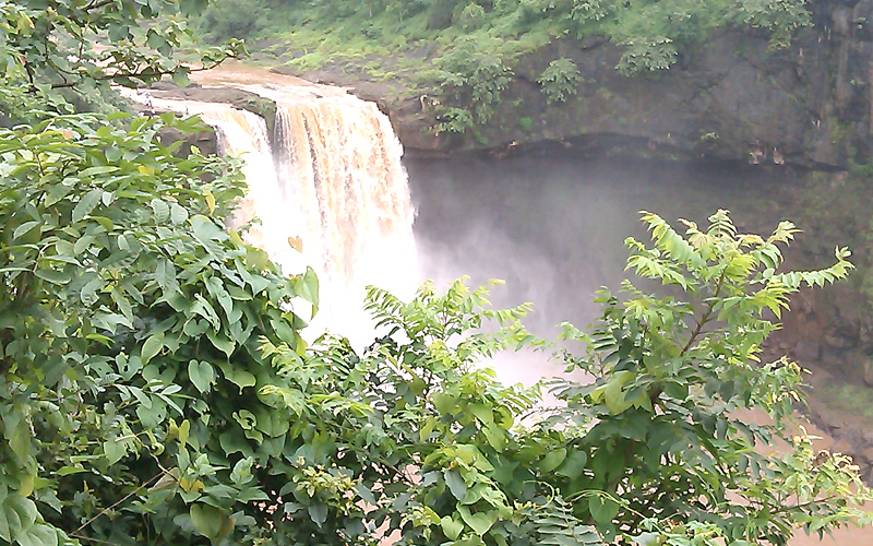 waterfalls in surat india