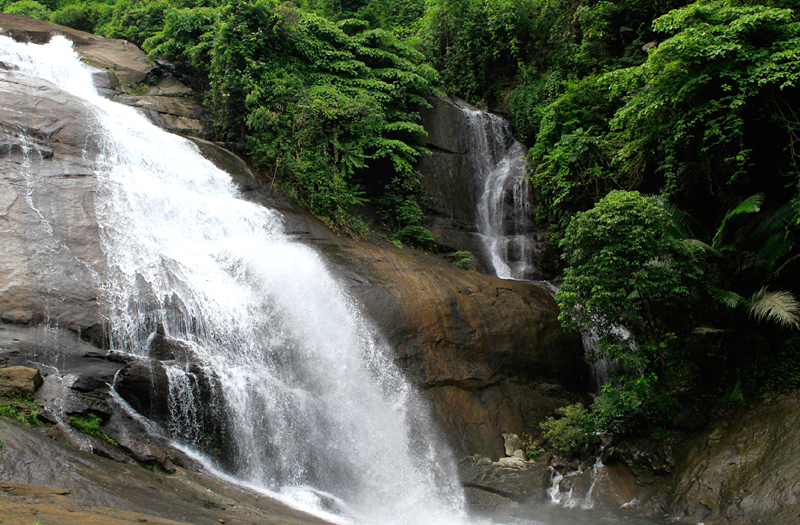 waterfalls in kozhikode india