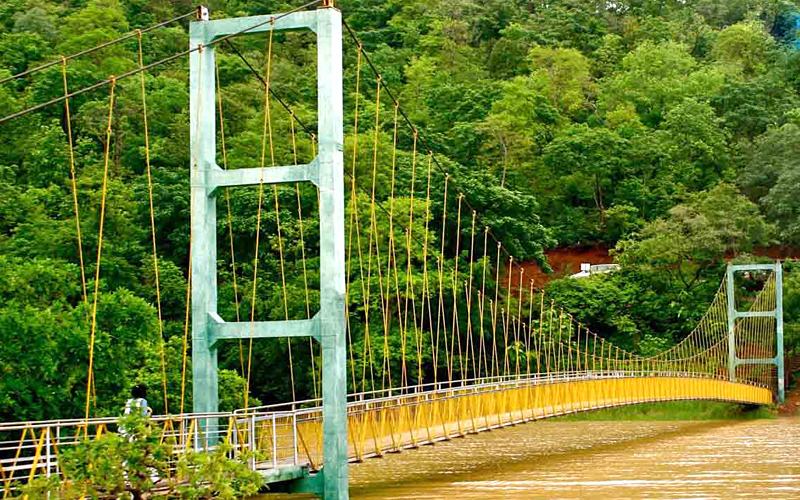 hanging-bridge-india