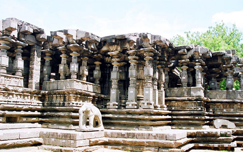thousand-pillar-temple-india