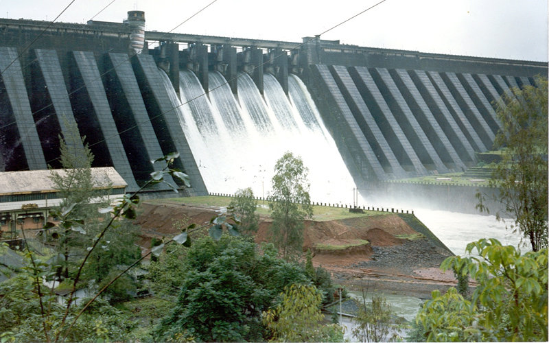 koynanagar-dam-india