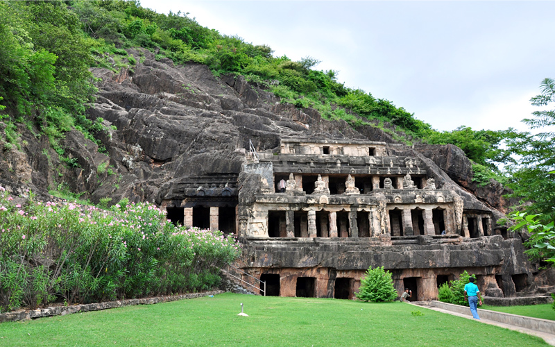 mogalarajapuram-caves-india