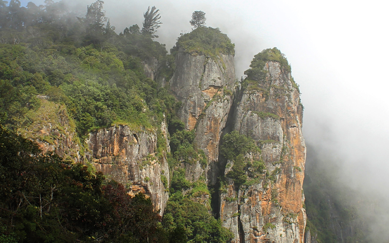 pillar-rocks-india