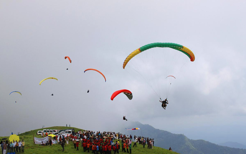 paragliding-vagamon-india