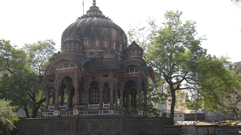 aath-kambh-chhatri-india