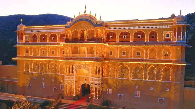 samode-lake-palace