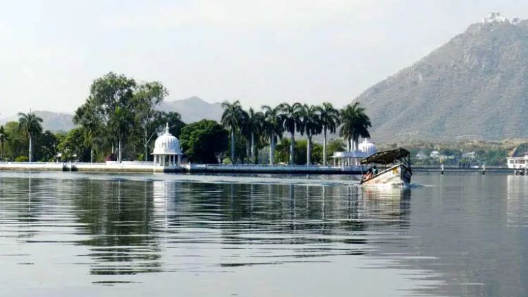 Fateh Sagar Lake