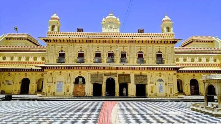 Treta Ke Thakur Temple