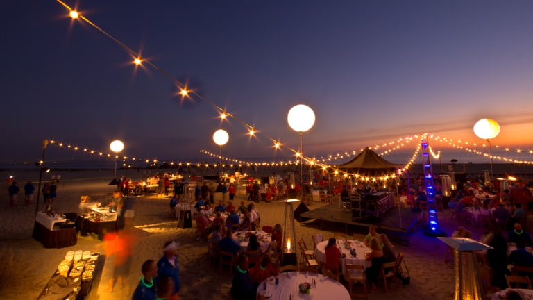 Food, Drinks, and Nightlife
