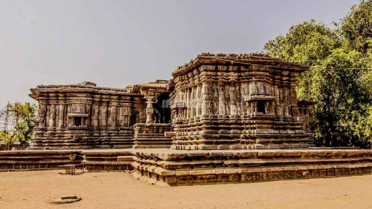 Thousand Pillars Temple
