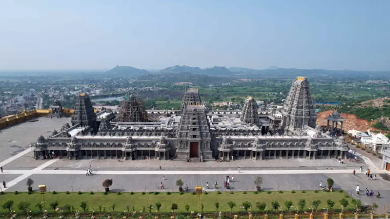 Yadagirigutta-Temple