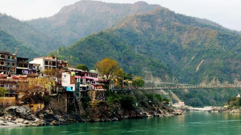 Explore Laxman Jhula and Ram Jhula