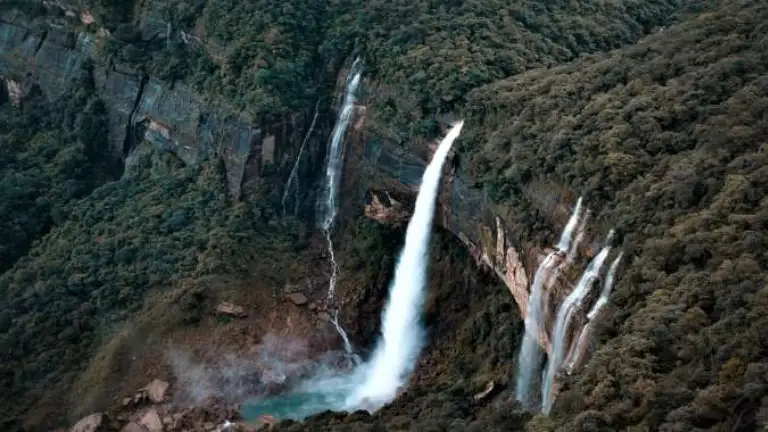 Nohkalikai Falls Meghalaya